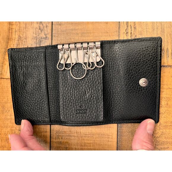 Authentic Gucci Key Case Color Black Soho Interlocking GG With COA - Picture 5 of 11